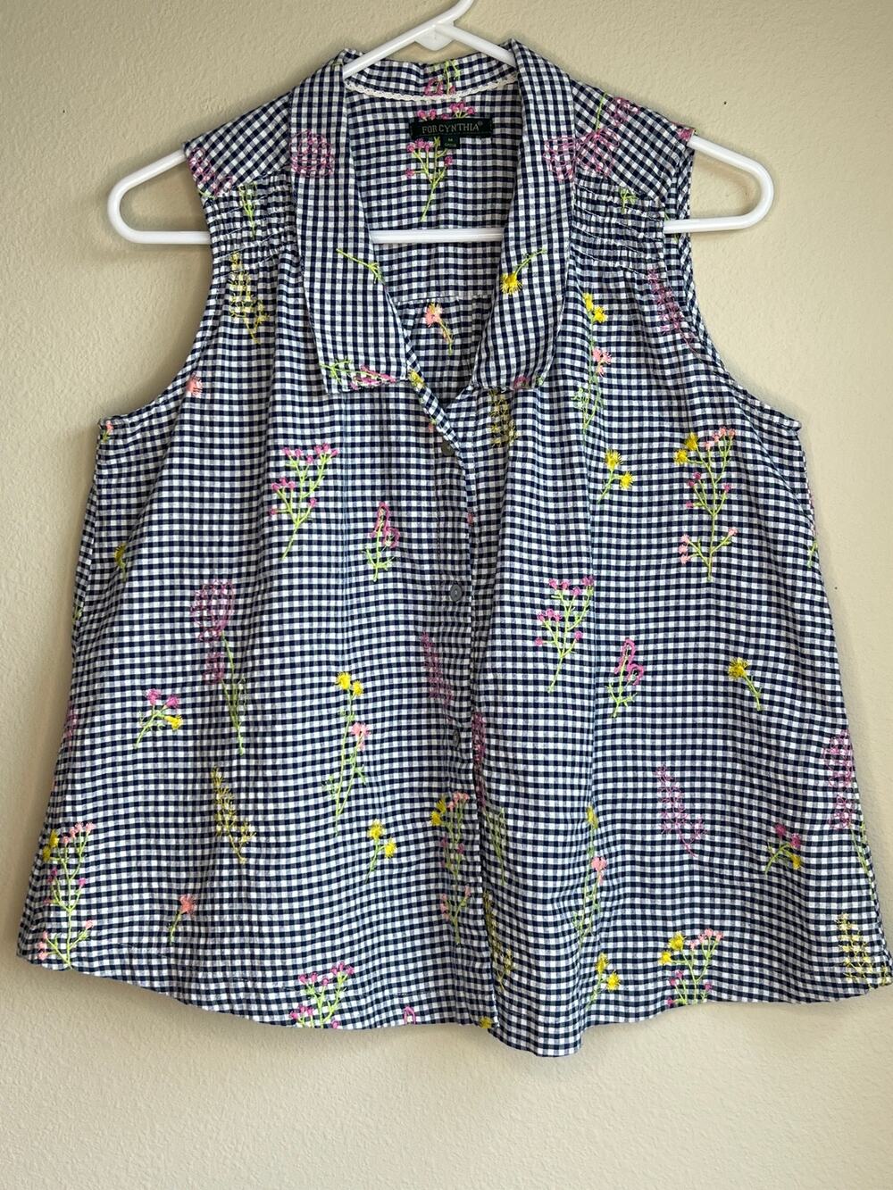 For Cynthia Gingham Embroidered Sleeveless Top Blue White Floral Smocked Medium